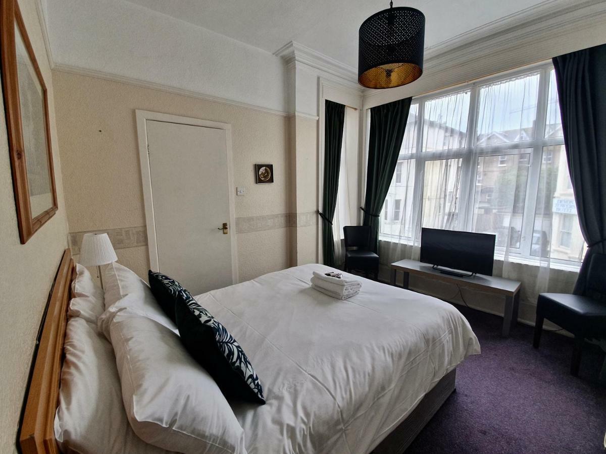 Hotel Newbury Bournemouth Esterno foto